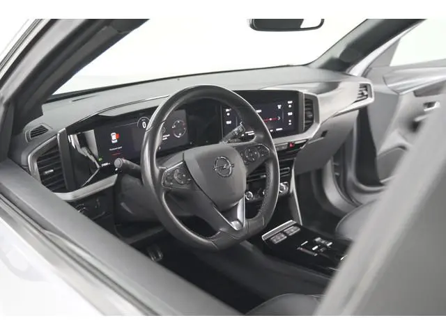 Opel Mokka Turbo 130 AT8 Ultimate | Camera | Adaptieve Cruise Control | Alcantara Bekleding | Apple...