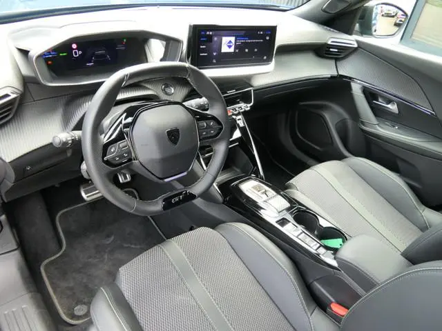 Peugeot e-2008 EV GT 54 kWh | 100% elektrisch | Apple Carplay /Android auto | Camera