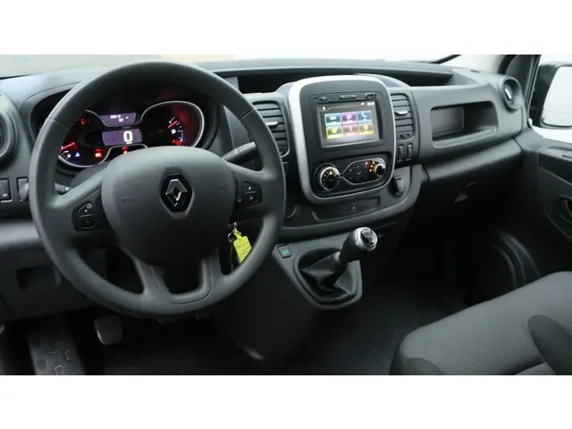 Renault Trafic 2.0 dCi T27 L1H1Luxe | Trekhaak | imperiaal | camera | sidebars 