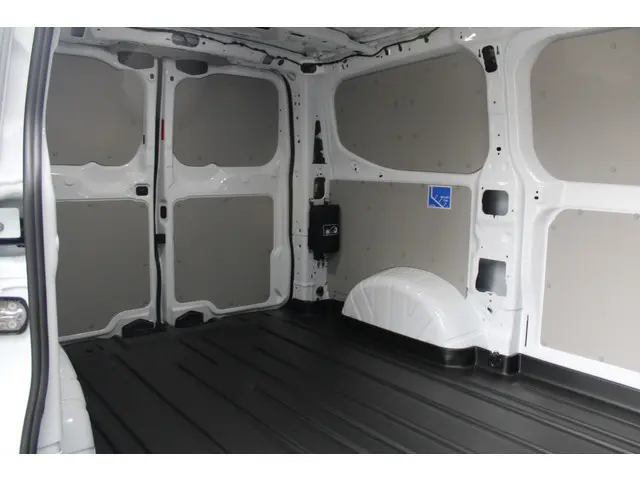 Ford E-Transit Custom