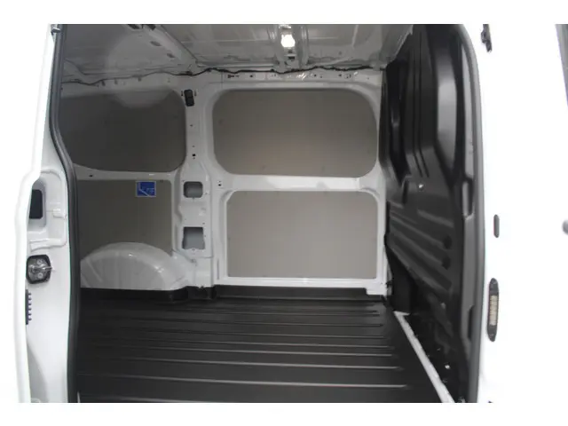 Ford E-Transit Custom