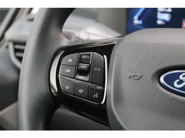 Ford E-Transit Custom