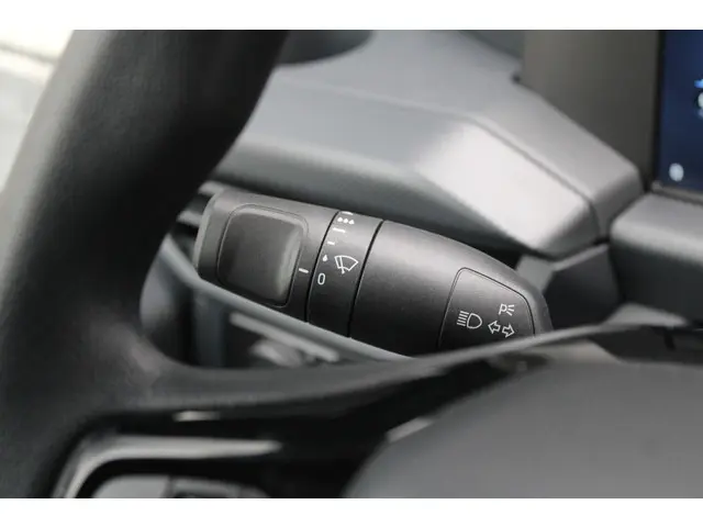 Ford E-Transit Custom