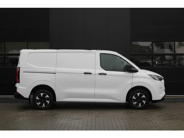 Ford E-Transit Custom
