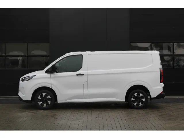 Ford E-Transit Custom
