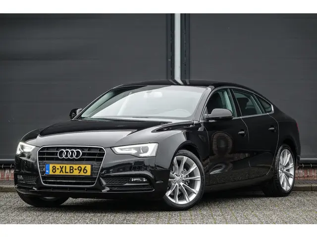 Audi A5 Sportback 2.0Tdi 163Pk ultra | Sport Edition | Navigatiesysteem | Leder-Alcantara | Parkeersensoren | Xenon | 18''