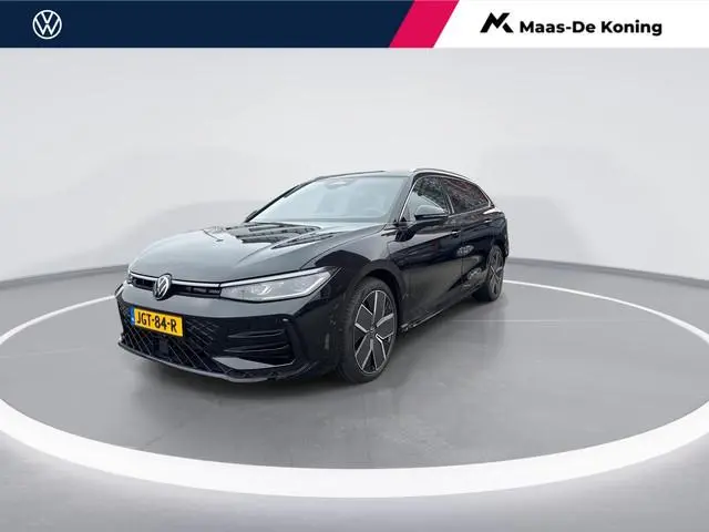 Volkswagen Passat Variant R-Line Edition 1.5 eHybrid 204 pk 6 versn. DSG · Multimedia pakket plus ·...