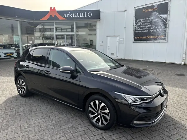 Volkswagen Golf VIII 1.5 Tsi ACT Active Carplay Cruise Led Stoelverwarming