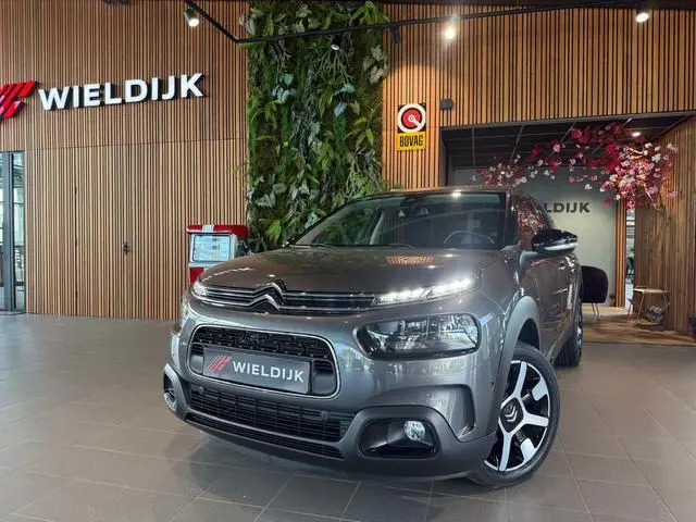 Citroen C4 Cactus 1.2 PureTech Shine Keyless camera trekhaak