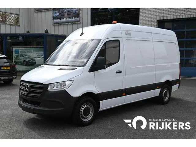 Mercedes-Benz Sprinter 315 CDI L2H2 RWD Werkplaats inrichting, Geveerde stoel, Camera