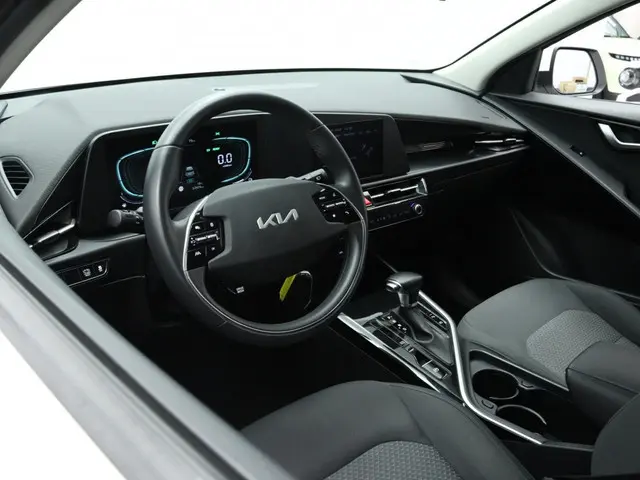 Kia Niro 1.6 GDi Hybrid DynamicLine | Carplay navigatie | Camera VERKOCHT
