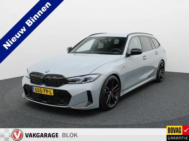 BMW 3-serie Touring 330e xDrive | M-sport | Trekhaak wegkl. | 19'' | Stoelgeheugen | Driving Assista...