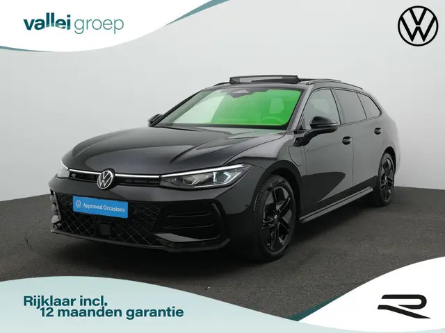 Volkswagen Passat Variant 1.5 eTSI 272 pk R-Line | Panoramadak | Trekhaak | Head-up display | IQ Lig...