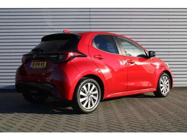 Mazda 2 Hybrid