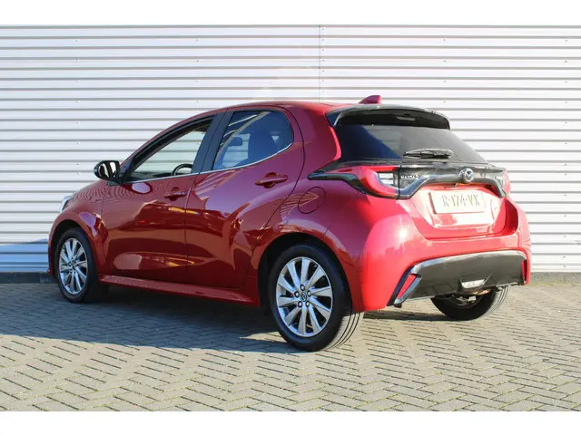 Mazda 2 Hybrid
