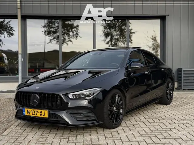 Mercedes-Benz CLA-klasse 180 Premium Plus AMG Pano Sfeer Memory
