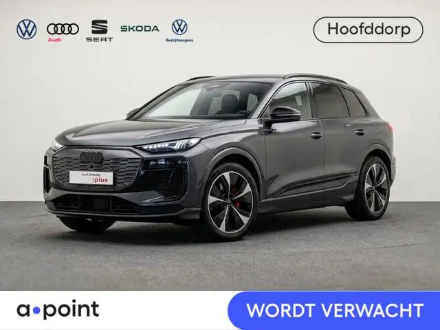 Audi Q6 e-tron S edition quattro 100 kWh 385pk | Komt eind juni binnen | Panoramadak |  Luchtvering...