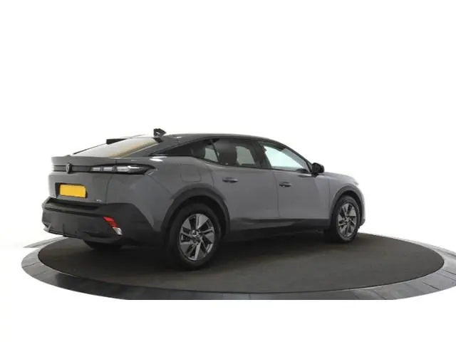 Peugeot 408 1.6 HYbrid Allure 180 EAT8 360 Camera / Winterpack / Adpt Cruise /