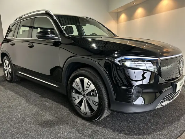 Mercedes-Benz EQB 250+ Essential Line 71 kWh Progressive, verw. voorstoelen, navigatie Soh (batterij...