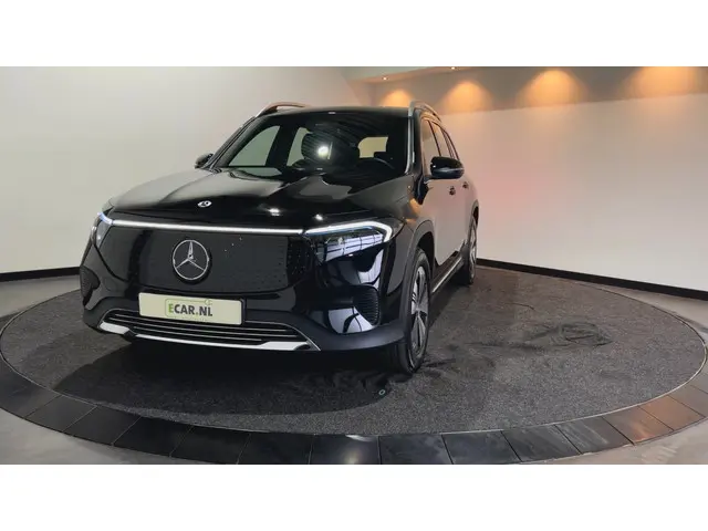 Mercedes-Benz EQB 250+ Essential Line 71 kWh Progressive, verw. voorstoelen, navigatie Soh (batterij...