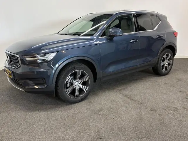 Volvo XC40 1.5 T3 163pk AUT Inscription Sunroof/ Leer/ Stoelverw./ Camera/ Donker glas
