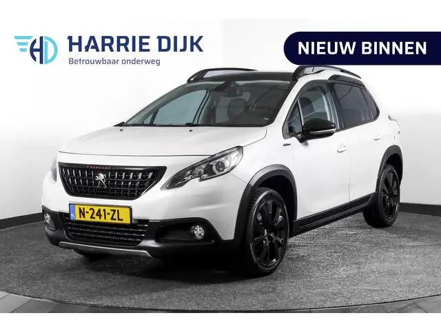 Peugeot 2008 1.2 PureTech 130 PK GT-line | Pano | Cruise | Stoelverw. | PDC | Camera | NAV + App. Co...