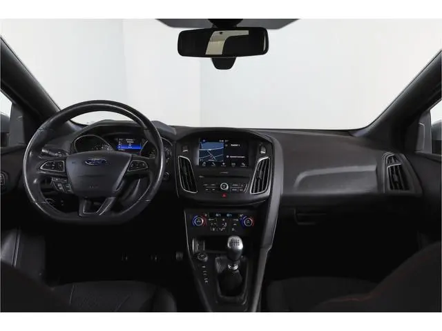 Ford Focus Wagon 1.5 150 PK ST-Line Orig. NL | NAP | Cruise | Voorruitverw. | PDC | NAV + App. Conne...