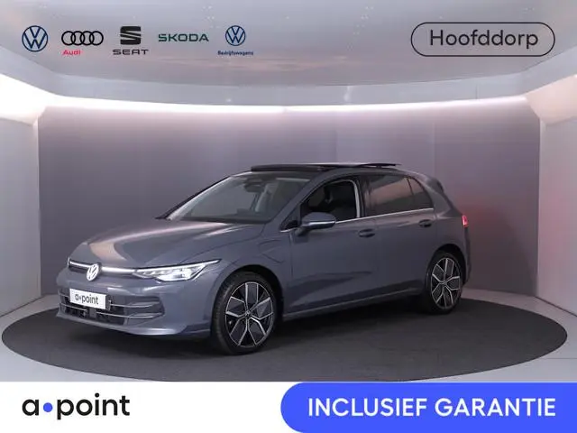 Volkswagen Golf 1.5 eHybrid Style Edition 204 pk Automaat (DSG) | Verlengde garantie | Navigatie | P...