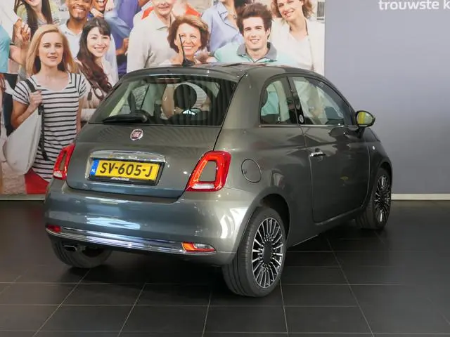 Fiat 500 0.9 TwinAir Turbo Collezione - Clima - Apple carplay/ Android Auto - Panoramadak!