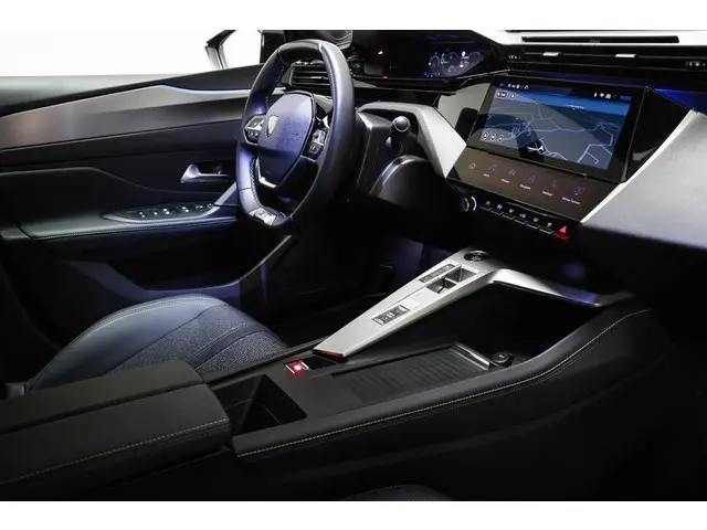 Peugeot 408 1.6 HYbrid 225 EAT8 GT | SOH 99% | 360 VISION & DRIVE ASSIST PLUS PACK | MATRIX LED | ST...