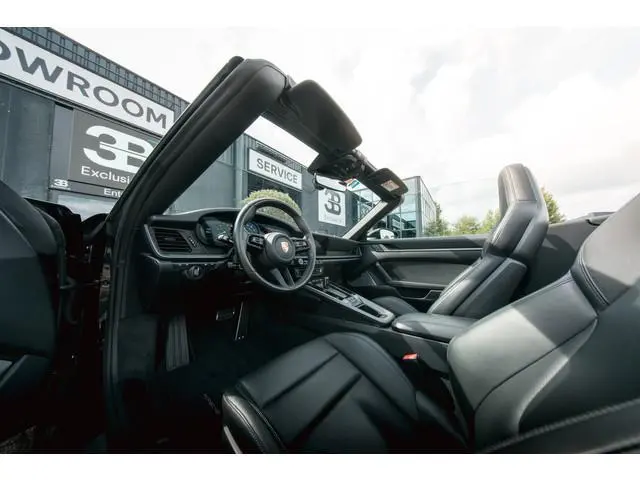 Porsche 911 Cabrio 3.0 Carrera | Sport chrono | Burmester |
