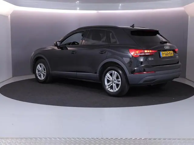 Audi Q3 35 TFSI Pro Line 150 pk | Navigatie via App | Parkeersensoren achter | LED koplampen | Apple...