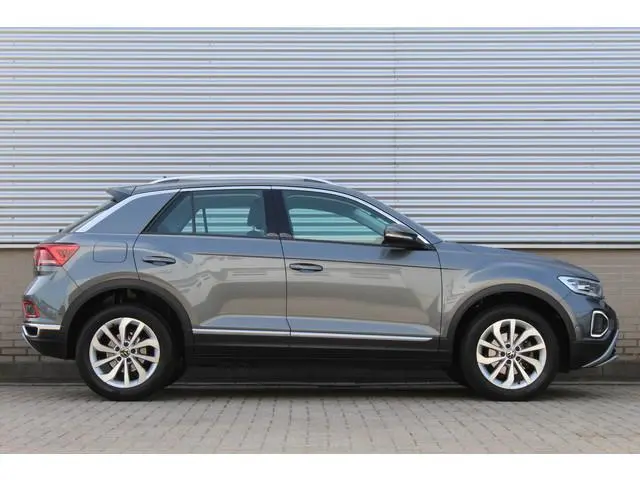 Volkswagen T-Roc 1.5 TSI 150PK Style Plus | Alcantara | IQ Light | Elektr. Achterklep | Adaptieve Cr...