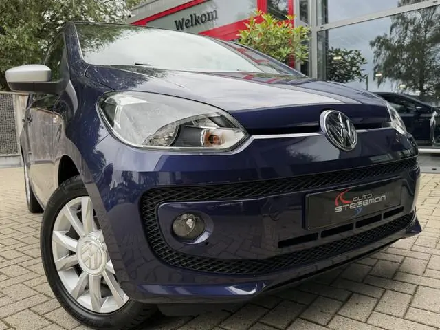 Volkswagen Up! 1.0 5 DEURS *!* CLUB *!* NAVI/ STOELVERWARMING/ LMV/ PRIVACY GLAS *!*