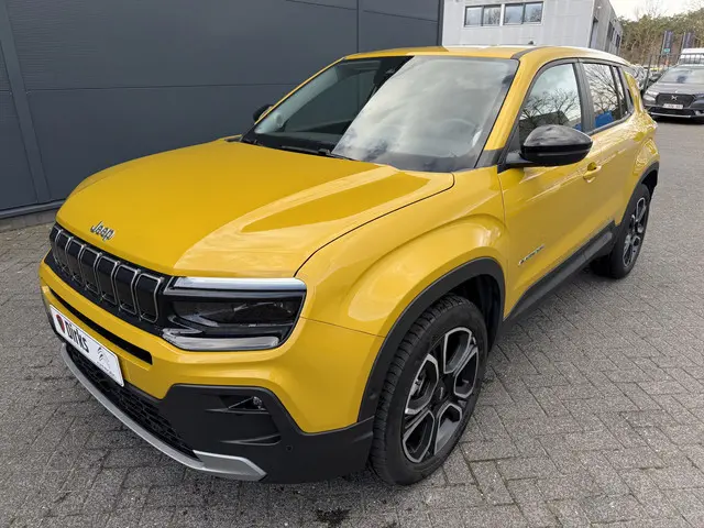 Jeep Avenger 1.2 e-Hybrid Summit (JBL - Keyless Entry - Elektrische Klep - Adaptieve Cruise Controle...