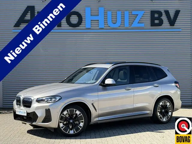BMW iX3 High Executive 80 kWh M Sport Panoramadak Trekhaak Leder Harman-Kardon 20 inch 360 Camera Ca...