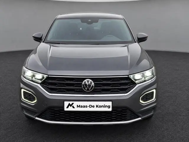 Volkswagen T-Roc 1.5TSI/150PK DSG Sport · Trekhaak · Apple/Android Car Play · Stoel- & stuurverwarmi...