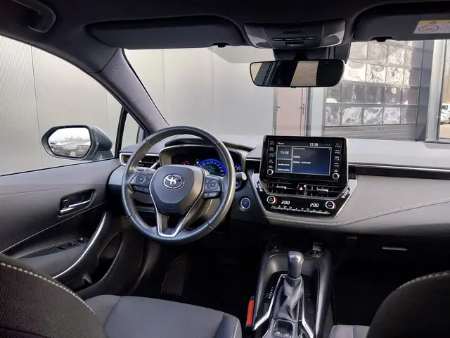 Toyota Corolla Touring Sports