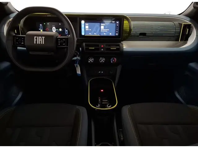 Fiat Grande Panda RED 11kW 44 kWh Airco / carplay / Cruise 