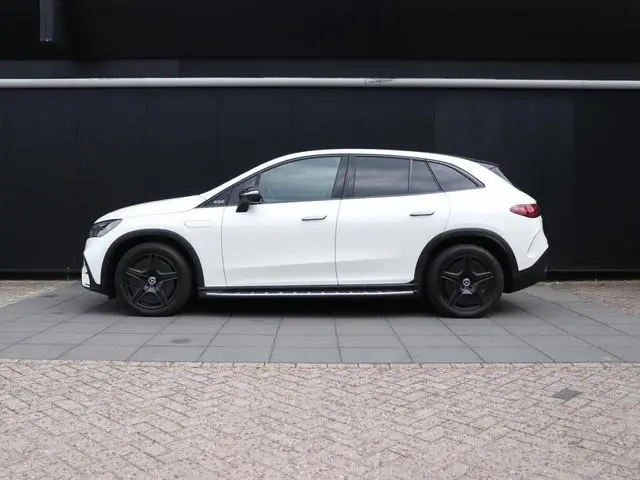 Mercedes-Benz EQE SUV 500 4Matic AMG Line 91 kWh | LEDER | HYPERSCREEN| BURMESTER | PANO-DAK | 360°...