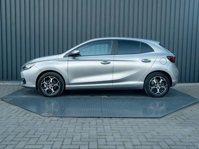 MG MG3 Hybrid+ 1.5 Hybrid+ Luxury | 360 Camera | Led Koplampen | Stuur & Stoel verw. | Prijs Rijklaa...