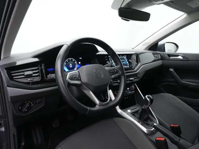 Volkswagen Taigo 1.0 TSI 95 pk Life | Navigatie | Achteruitrijcamera | Adaptive Cruise | Stoelverwar...