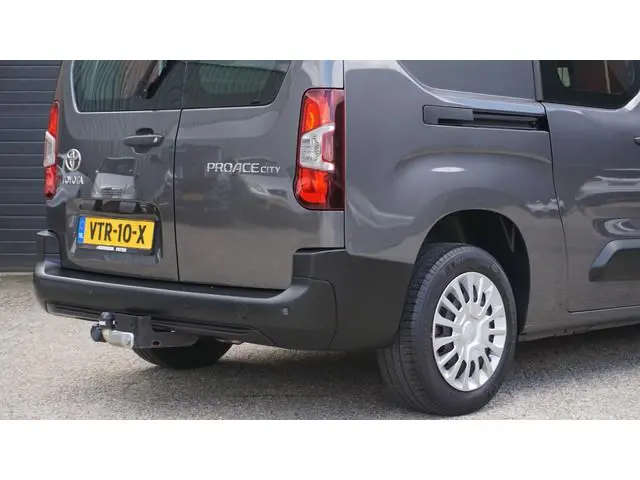 Toyota pro-ace
