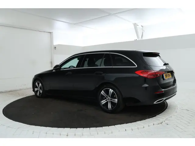 Mercedes-Benz C-klasse Estate 200 d AMG Line Automaat, Climate, Digital Dash!
