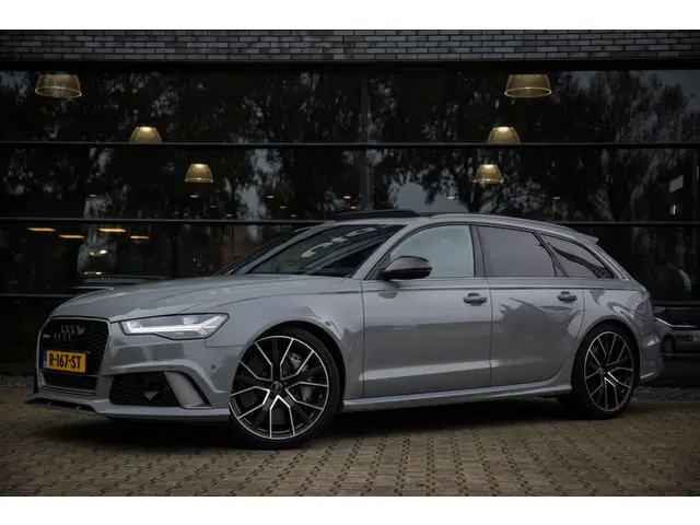 Audi RS6 Avant 4.0 TFSI Quattro Performance , Milltek, Keramisch, Panoramadak, Carbon, Nachtzicht, Vol!