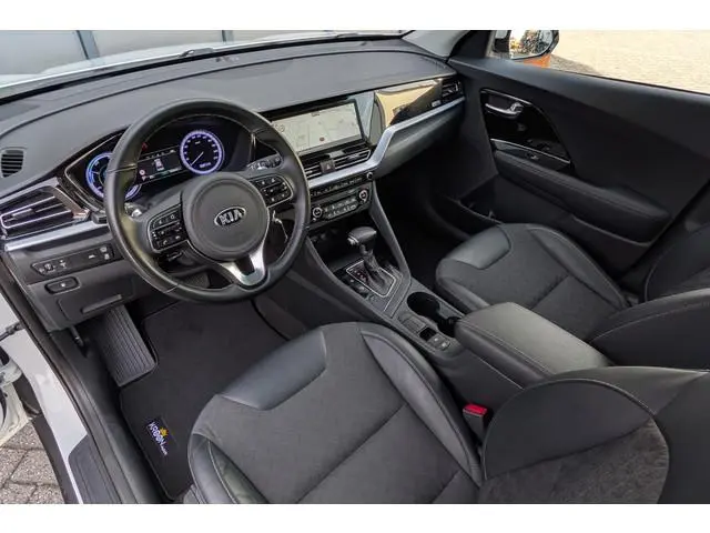 Kia Niro 1.6 GDi Hybrid DynamicLine  Apple Carplay / Android Auto
