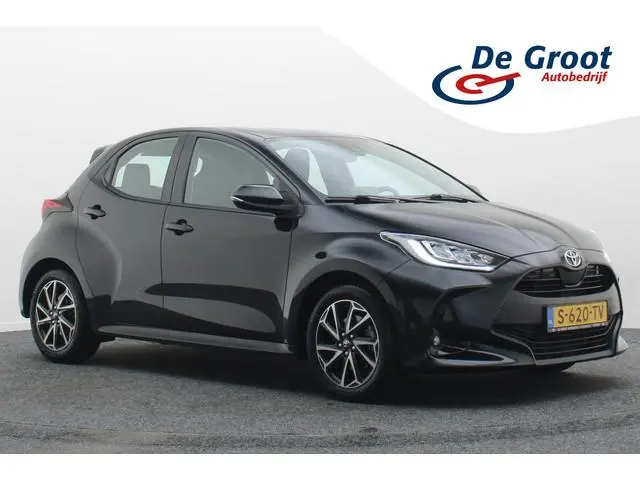 Toyota Yaris 1.5 Hybrid Dynamic Climate, ACC, Camera, Apple Carplay, DAB, LED, Elektrisch Pakket, 16...