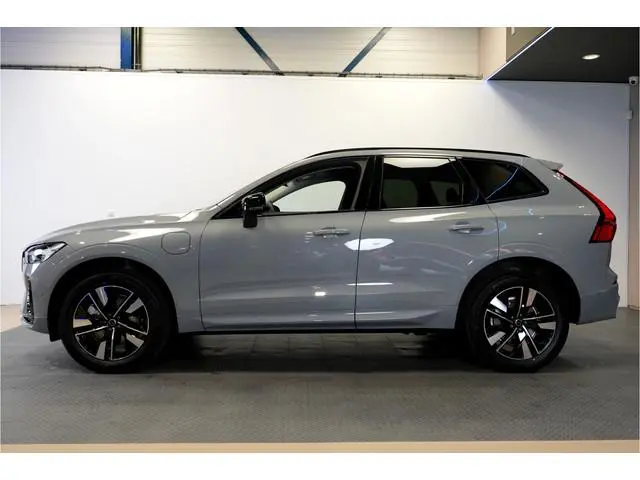 Volvo XC60 2.0 T8 AWD 335kW/456pk Aut8 Plug-in hybrid Plus Dark HARMAN/KARDON + 360 CAMERA + BLIS +...