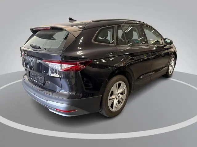 Skoda Enyaq 50 150pk Selection · Camera · Apple/Android Car Play · Cruise Control · Sfeerverlichting...