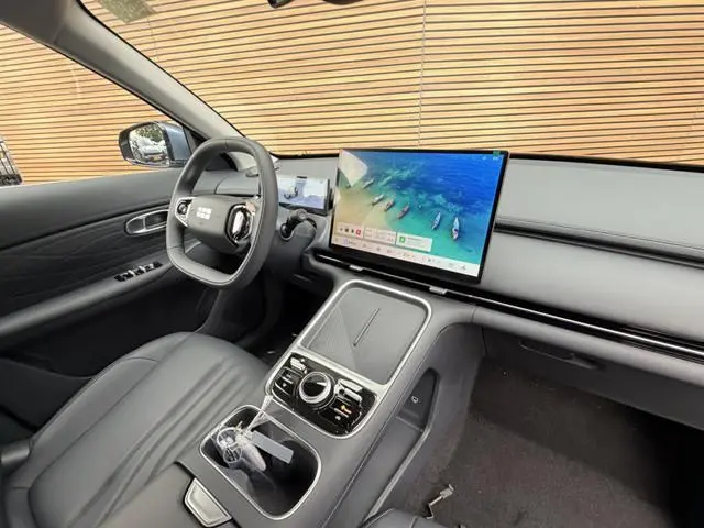 Geely Starray EM-i